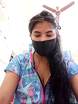 Hot radhaji online show from 02/03/26, 08:30