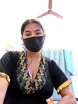 Hot radhaji online show from 02/16/26, 09:55