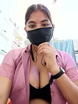 Hot radhaji online show from 03/31/26, 05:08