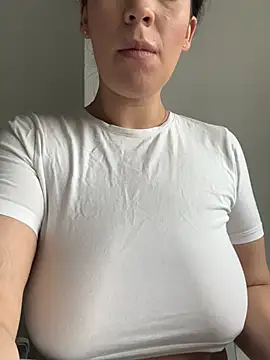 ClaraPasssion online show from 02/04/26, 06:52