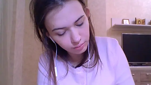 CeyaLier online show from 12/18/25, 05:30