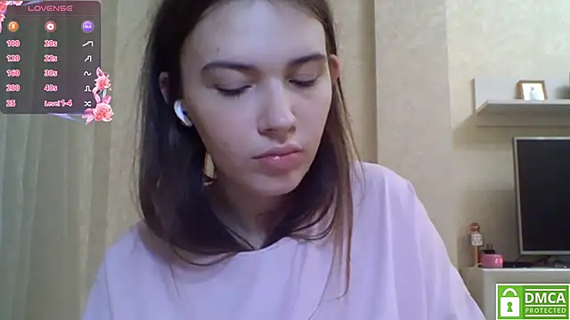 Snapshot of CeyaLier chatting on 05/17/26, 06:04 CeyaLier online show from 05/17/26, 06:04