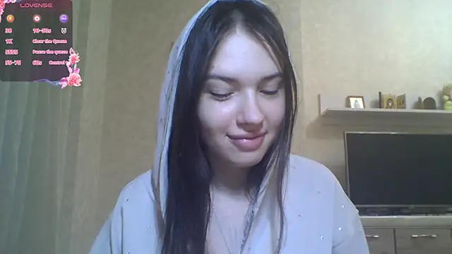 Snapshot of CeyaLier chatting on 06/08/26, 06:41 CeyaLier online show from 06/08/26, 06:41