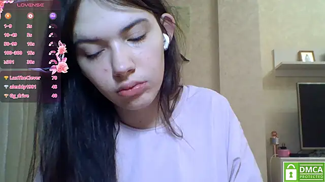 CeyaLier online show from 06/30/26, 10:33