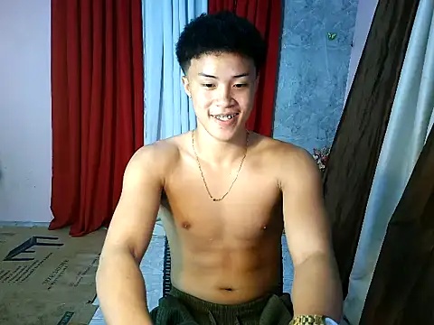 ur naughtyboy patrick online show from 10/21/25, 09:10