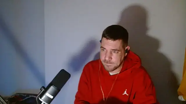 chibrax918 online show from 12/15/25, 02:27