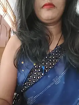 Snapshot of Janu-hasena chatting on 05/24/26, 10:42 Janu-hasena online show from 05/24/26, 10:42