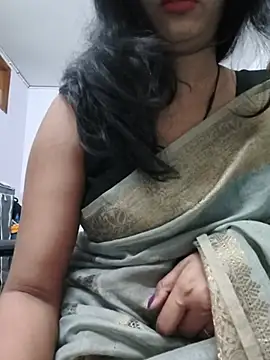 Snapshot of Janu-hasena chatting on 06/07/26, 06:00 Janu-hasena online show from 06/07/26, 06:00
