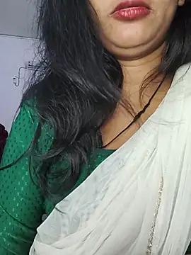 Snapshot of Janu-hasena chatting on 07/19/26, 10:35 Janu-hasena online show from 07/19/26, 10:35