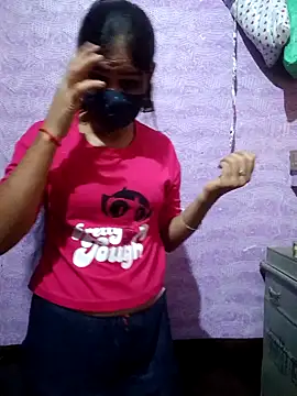 Snapshot of Village_girl99 chatting on 10/13/25, 04:29 Village girl99 online show from 10/13/25, 04:29