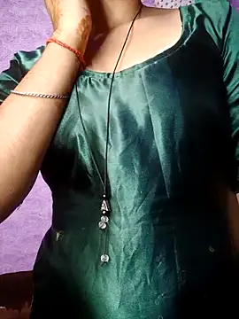 Snapshot of Village_girl99 chatting on 10/19/25, 04:29 Village girl99 online show from 10/19/25, 04:29