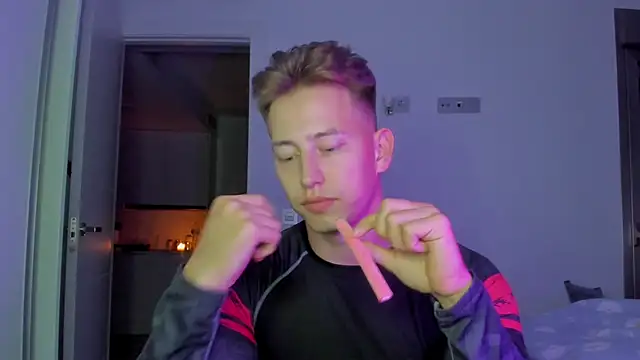 find0m master online show from 12/22/25, 09:45