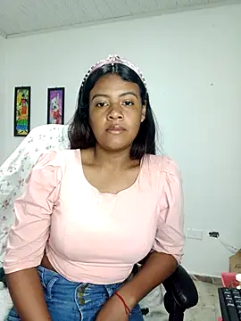 vannesitha25 online show from 10/09/25, 02:59