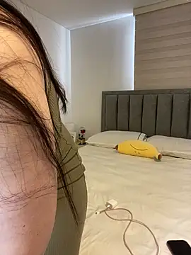 Isabella LaRue online show from 02/04/26, 08:47