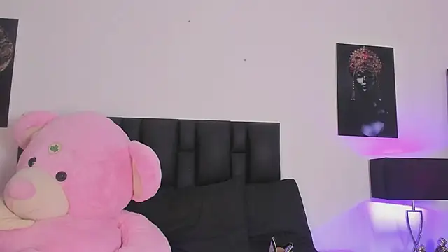 SaradaParker online show from 04/02/26, 05:43