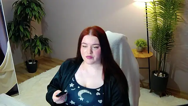 IvorySnowW online show from 11/04/25, 10:58