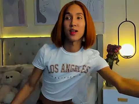 Chloe Celeste online show from 10/29/25, 06:15