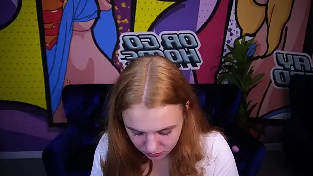 SnowWhiti online show from 11/02/25, 01:46