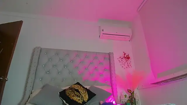 ChocoBunny1 online show from 11/12/25, 12:16