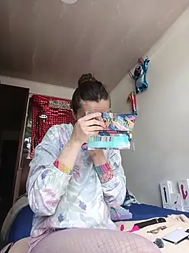 Lucy colee online show from 11/21/25, 03:33