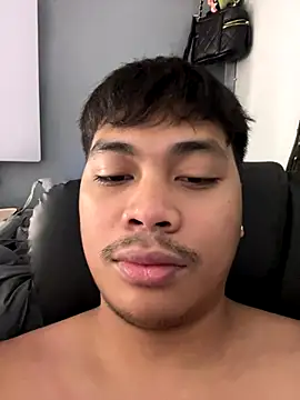 Snapshot of LuisitoJuancho55 chatting on 11/28/25, 01:58 LuisitoJuancho55 online show from 11/28/25, 01:58