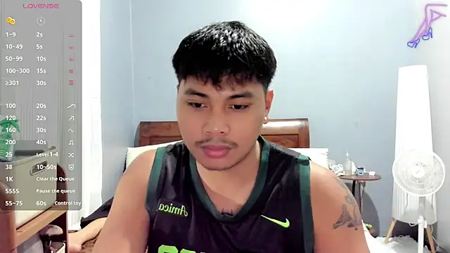 Snapshot of LuisitoJuancho55 chatting on 11/30/25, 06:56 LuisitoJuancho55 online show from 11/30/25, 06:56