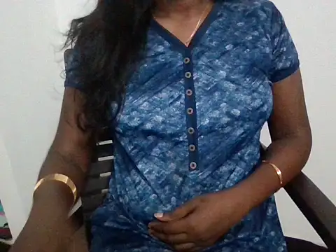Tamilmallu-duskygirl03 online show from 10/23/25, 04:39