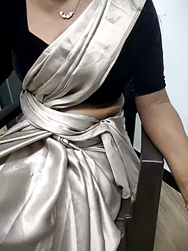 Tamilmallu-duskygirl03 online show from 11/20/25, 06:40