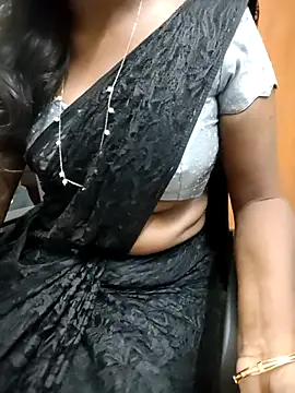 Tamilmallu-duskygirl03 online show from 01/16/26, 05:33