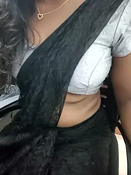 Tamilmallu-duskygirl03 online show from 03/15/26, 05:30