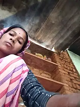 Snapshot of Co_punam chatting on 10/12/25, 01:15 Co punam online show from 10/12/25, 01:15