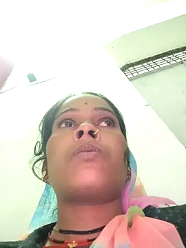 Snapshot of Co_punam chatting on 11/04/25, 10:36 Co punam online show from 11/04/25, 10:36