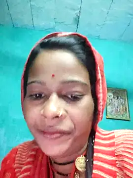 Snapshot of Co_punam chatting on 11/13/25, 10:52 Co punam online show from 11/13/25, 10:52