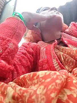 Snapshot of Co_punam chatting on 11/16/25, 01:33 Co punam online show from 11/16/25, 01:33