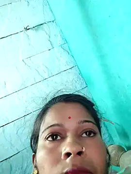 Snapshot of Co_punam chatting on 11/17/25, 09:42 Co punam online show from 11/17/25, 09:42