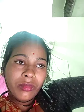 Snapshot of Co_punam chatting on 11/28/25, 11:29 Co punam online show from 11/28/25, 11:29