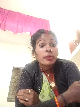 Snapshot of Co_punam chatting on 12/18/25, 05:57 Co punam online show from 12/18/25, 05:57