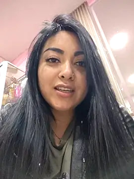 Victoria Jonhss online show from 10/27/25, 11:31