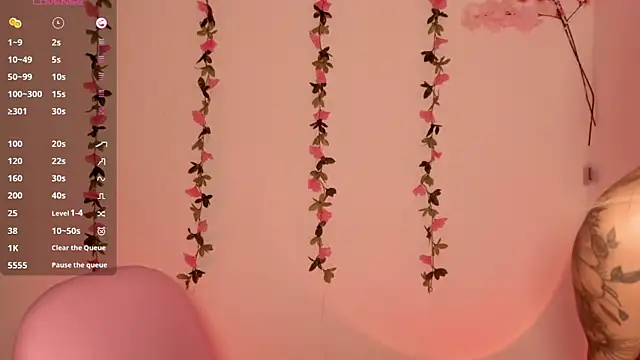 Ashleyroys 111 online show from 04/22/26, 07:04