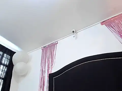 Nezuko  tanyi online show from 10/08/25, 09:12