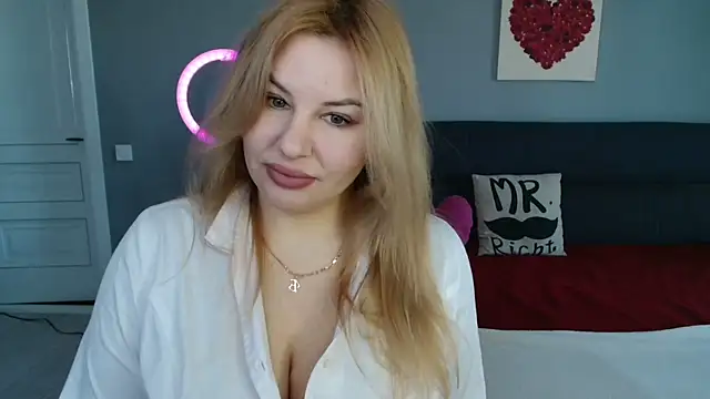 Passion-Blondy online show from 02/10/26, 10:52