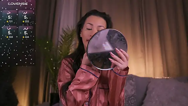 JessicaVerse online show from 04/10/26, 02:17