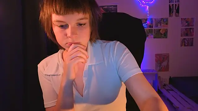 liquid0fluid0 online show from 10/14/25, 07:25