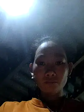 gio-thu online show from 10/18/25, 01:12