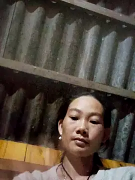 gio-thu online show from 10/25/25, 04:35