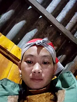 gio-thu online show from 12/04/25, 04:38