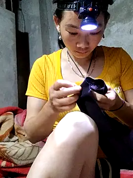 gio-thu online show from 04/17/26, 11:46