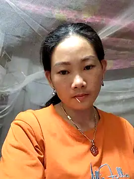 Snapshot of gio-thu chatting on 06/20/26, 03:04 gio-thu online show from 06/20/26, 03:04