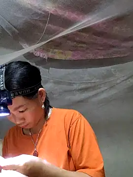 Snapshot of gio-thu chatting on 06/21/26, 03:14 gio-thu online show from 06/21/26, 03:14