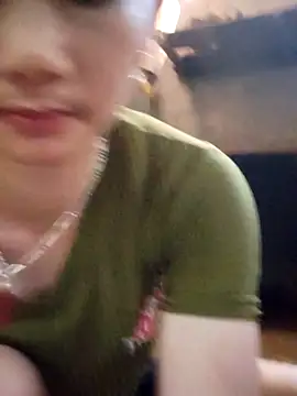 Snapshot of gio-thu chatting on 07/03/26, 10:21 gio-thu online show from 07/03/26, 10:21